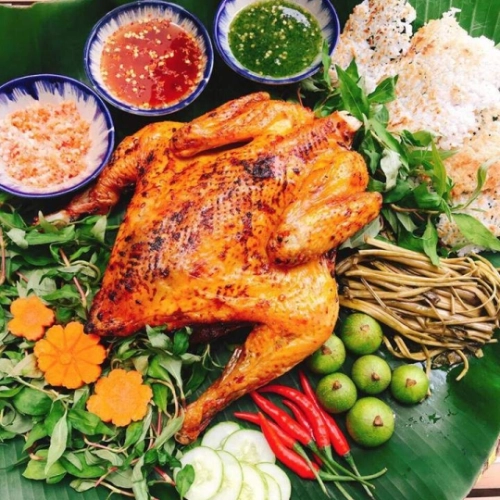 GÀ NƯỚNG MUỐI ÓT