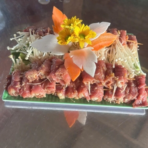 BÒ CUỘN NẤM KIM CHÂM